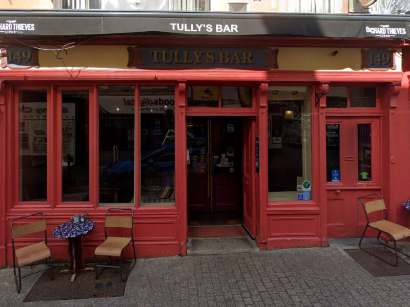 Tully's Bar