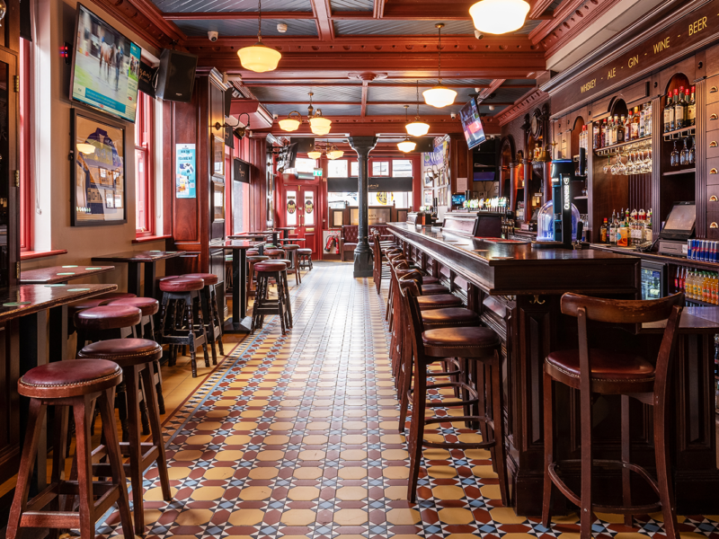 Ryans Bar